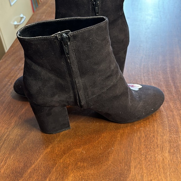 American Eagle Outfitters crazy beautiful worn twice booties - Picture 3 of 7